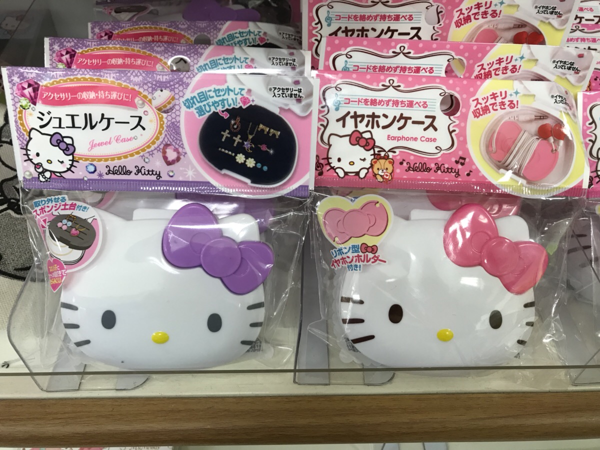 【失敗！】ＫＤＣ２００ｉとイヤホンを入れるキティーちゃんのジュエルケース